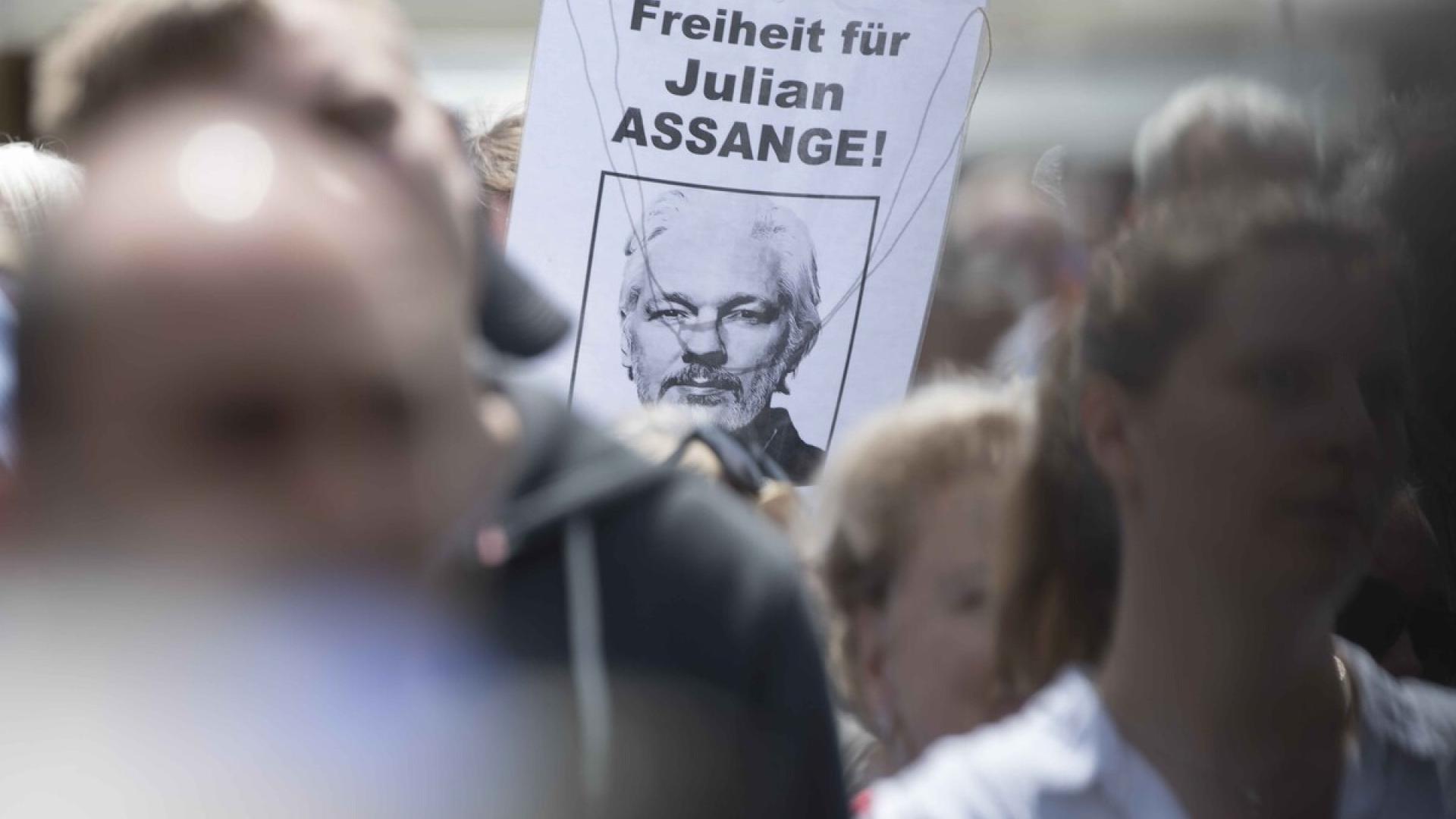 Britische Regierung will Assange ausliefern