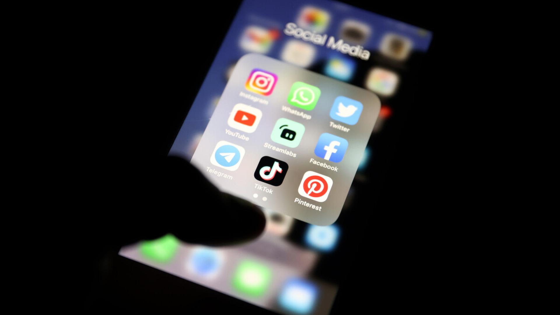 Es braucht eine Plattformaufsicht, keine Poststelle