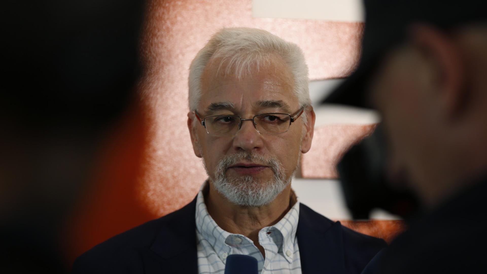 Regierung verlängert Akkreditierung