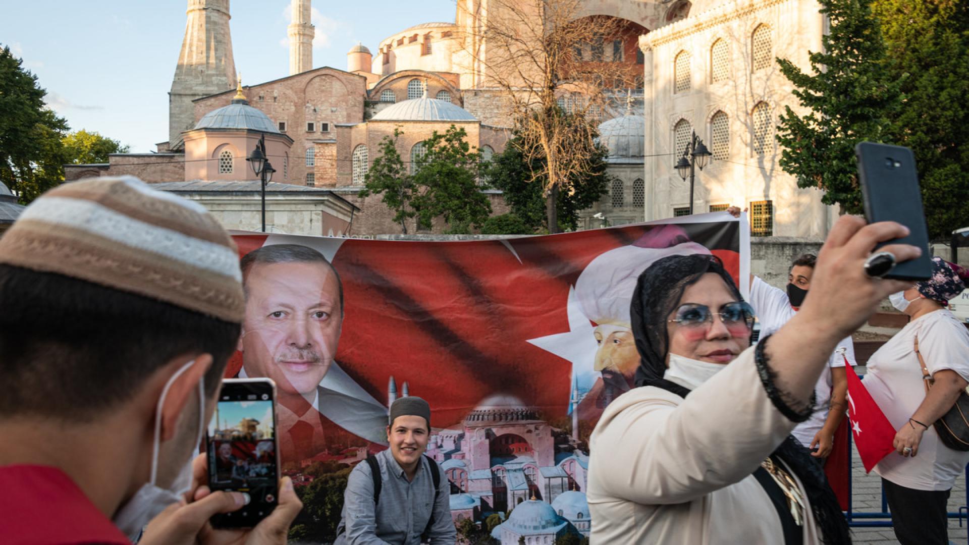 Social-Media-Plattformen im Visier