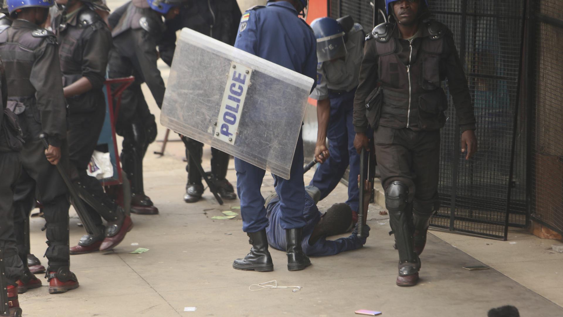 #FreeThemAll: Hopewell Chin’ono