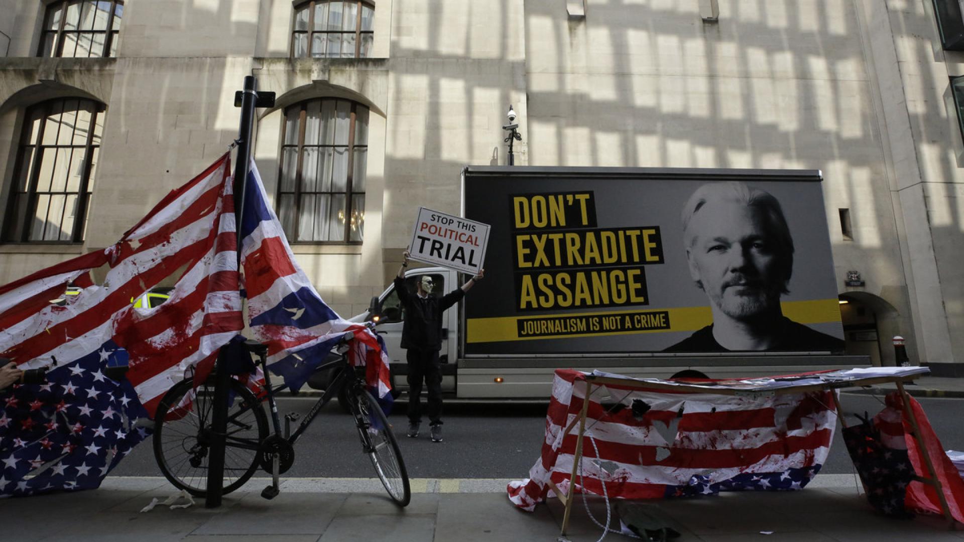 #FreeAssange-Petition von Spambot angegriffen