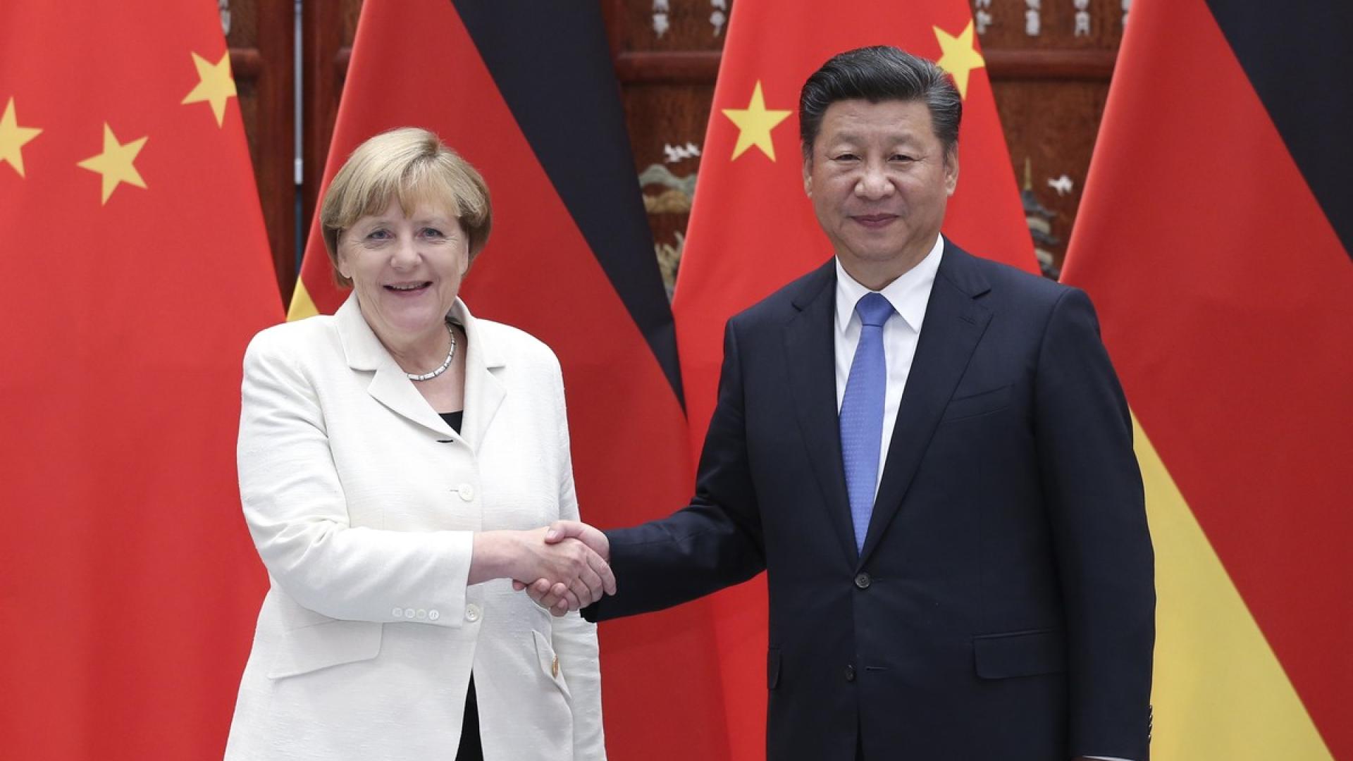 Merkel muss Freilassung von Journalisten fordern