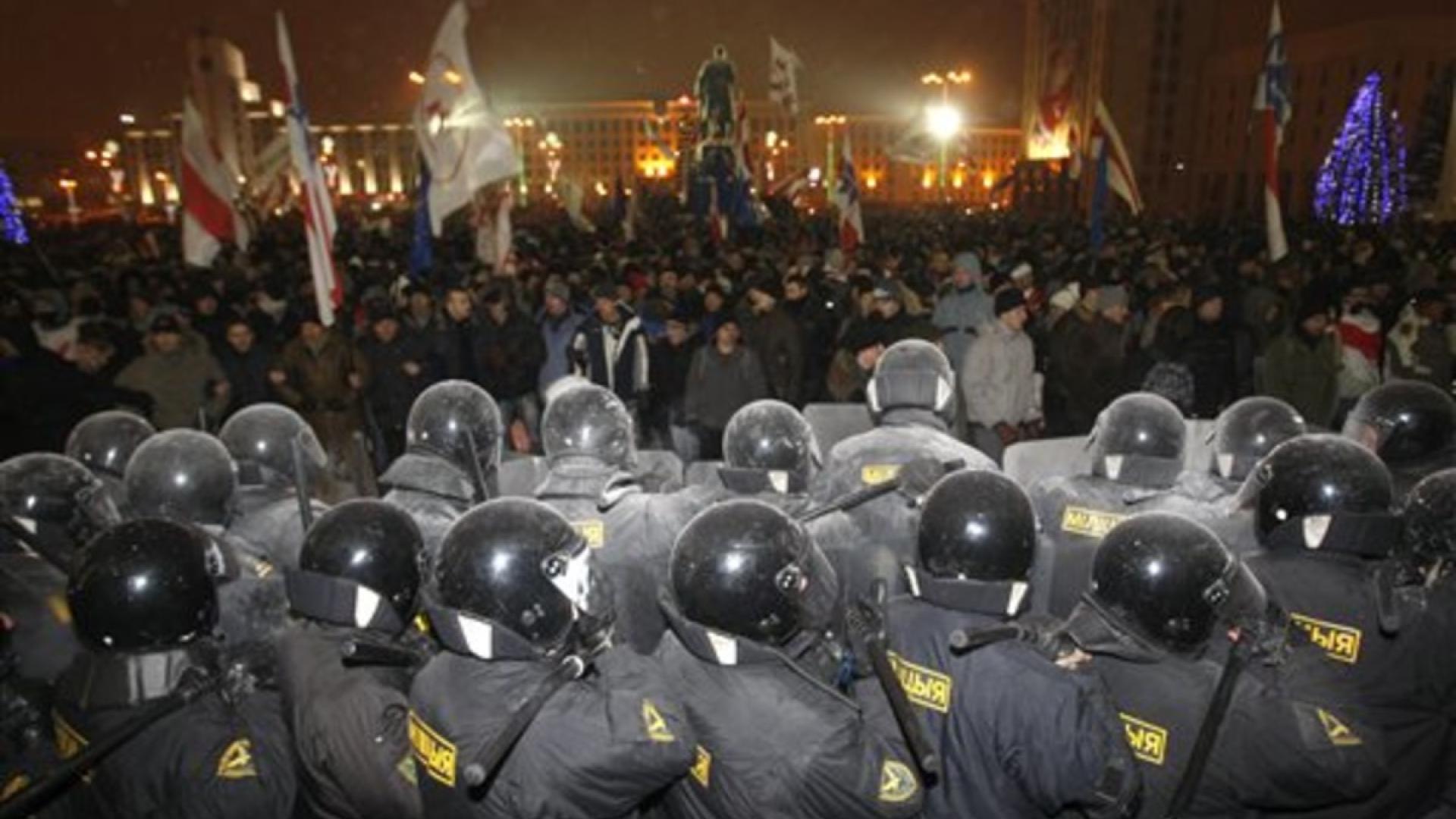 ROG fordert Freilassung inhaftierter Medienmitarbeiter / Zwei Journalistinnen drohen bis zu 15 Jahre Gefängnis