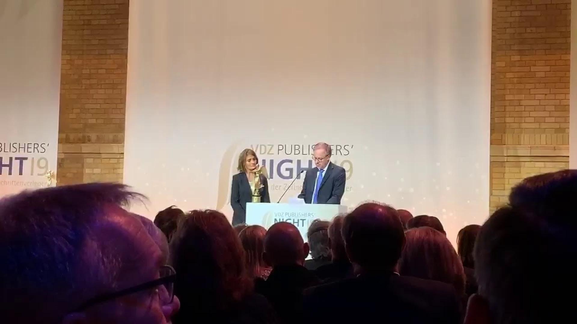 Verleihung von #GoldeneVictoria an Reporter ohne Grenzen #LIVE #VDZPS19 #VDZ #RSF