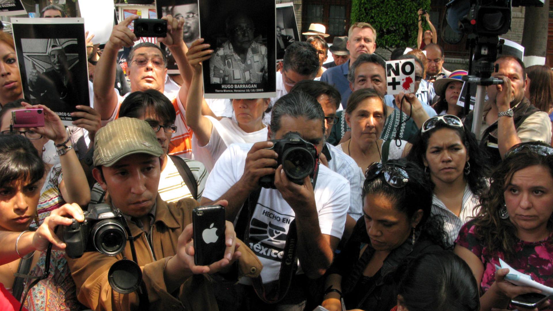 EINLADUNG zum Pressegespräch: Im Kreuzfeuer der Kartelle