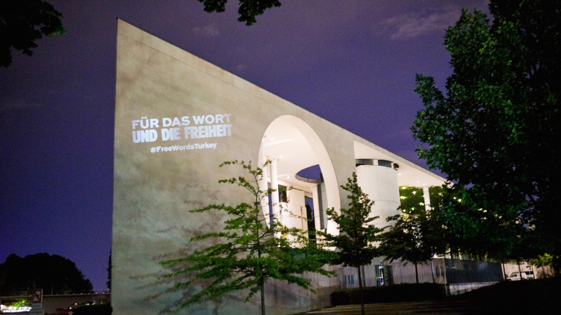 Für das Wort und die Freiheit: #FreeWordsTurkey