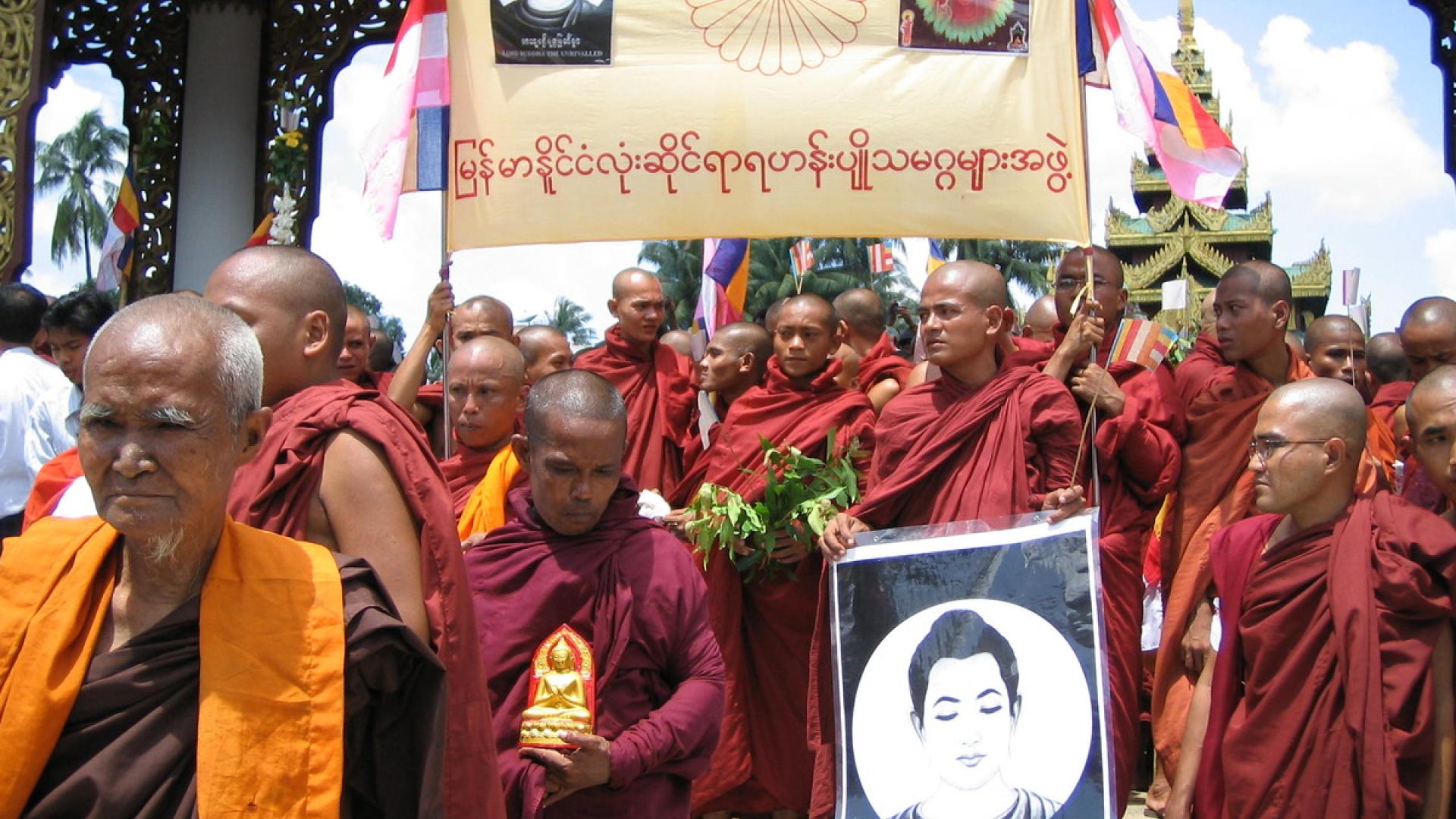 ROG kritisiert Nachrichtenblockade / Hintergrund Medien Myanmar