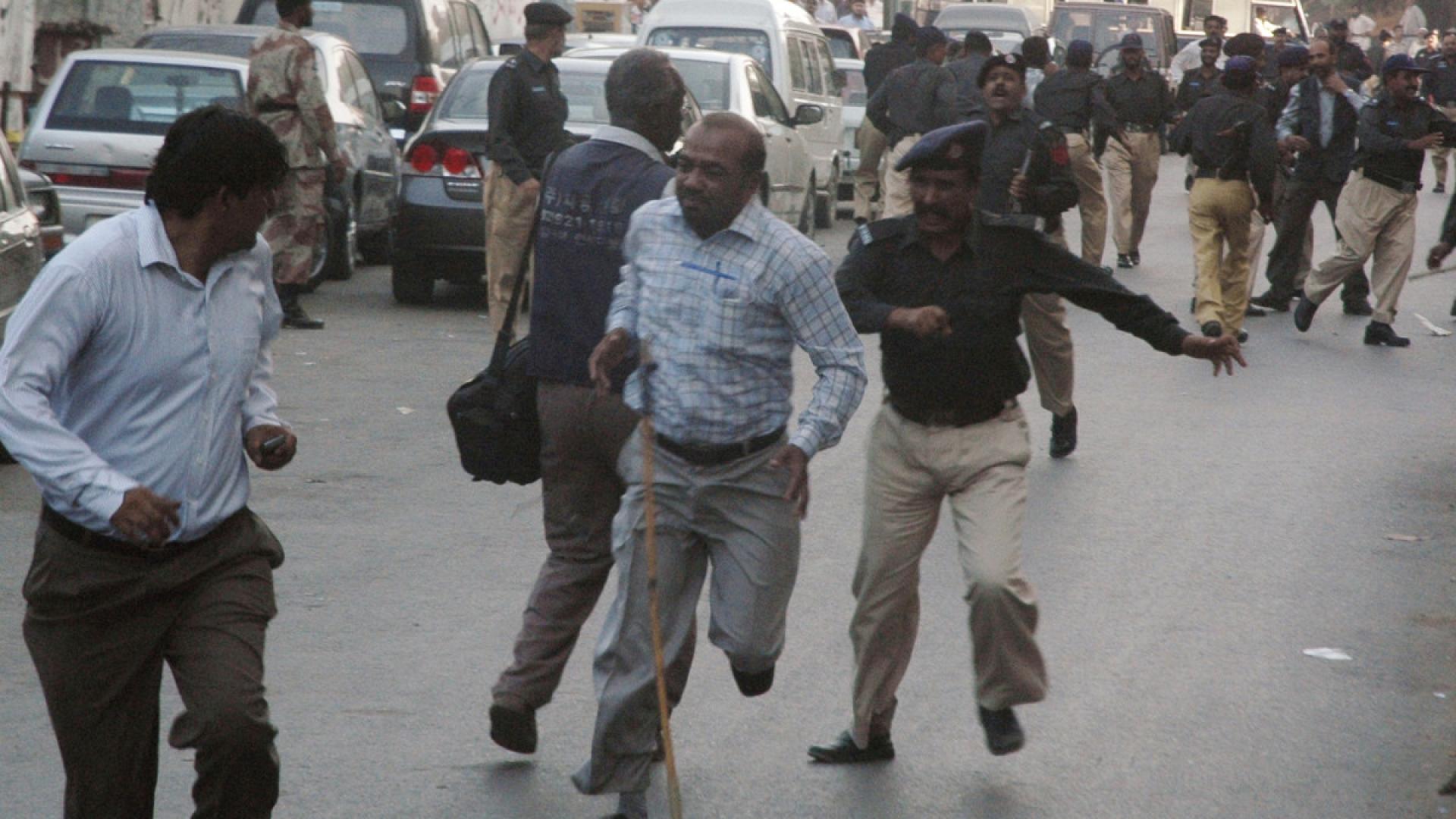 ROG verurteilt Vorgehen gegen Presse / Neue Verordnungen werfen Medien um 20 Jahre zurück