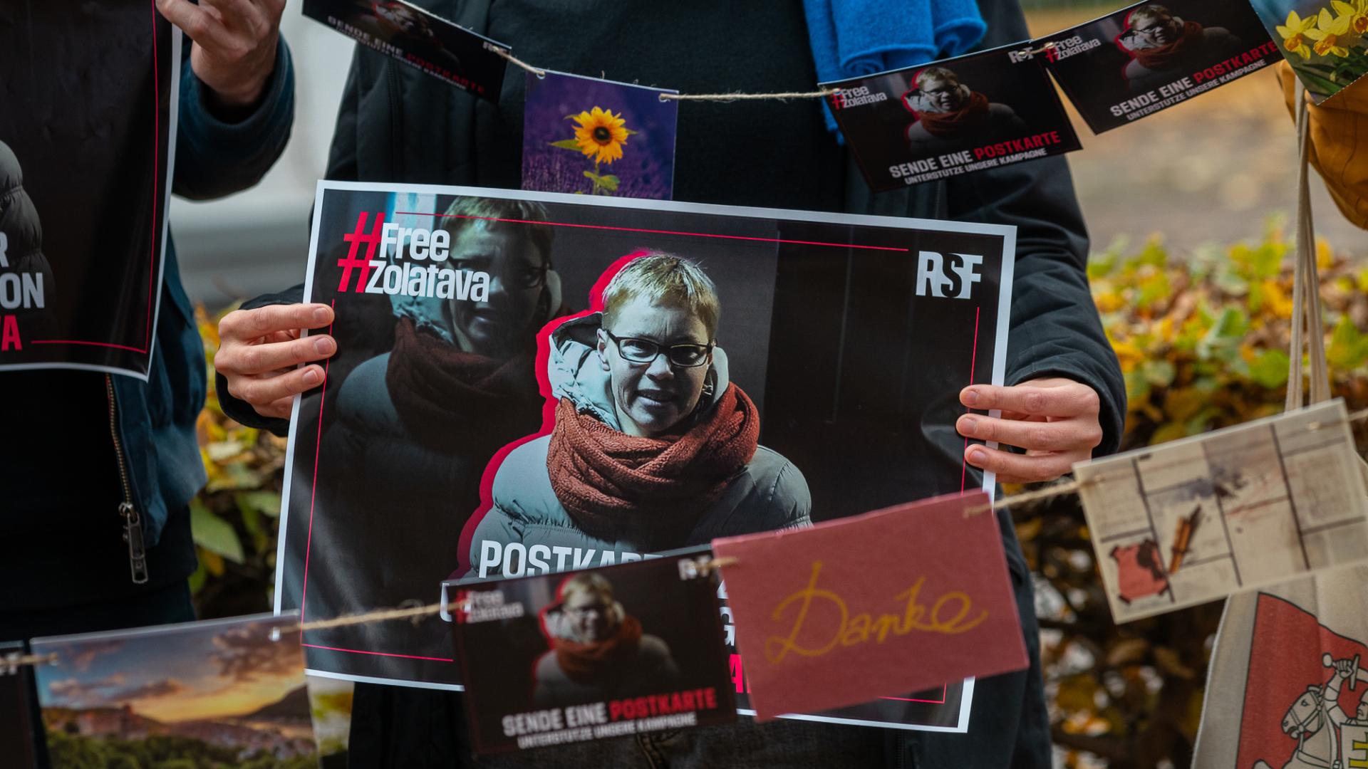 Protestaktion für die Freilassung von Maryna Zolatava am 6. September 2023 vor der belarussischen Botschaft