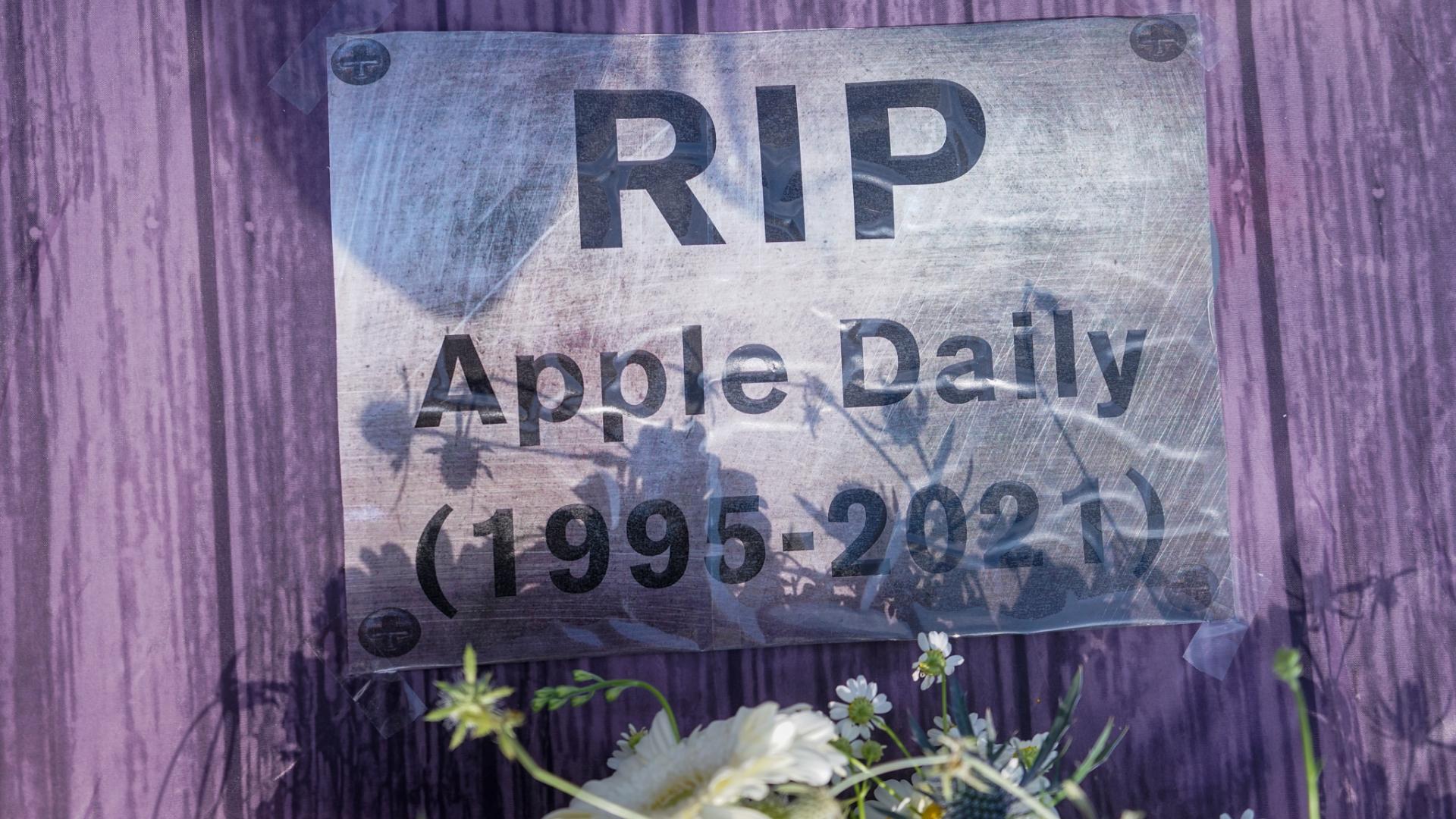 Protestaktion zur Pressefreiheit in Hongkong am 25. Juni 2021 vor der chinesischen Botschaft