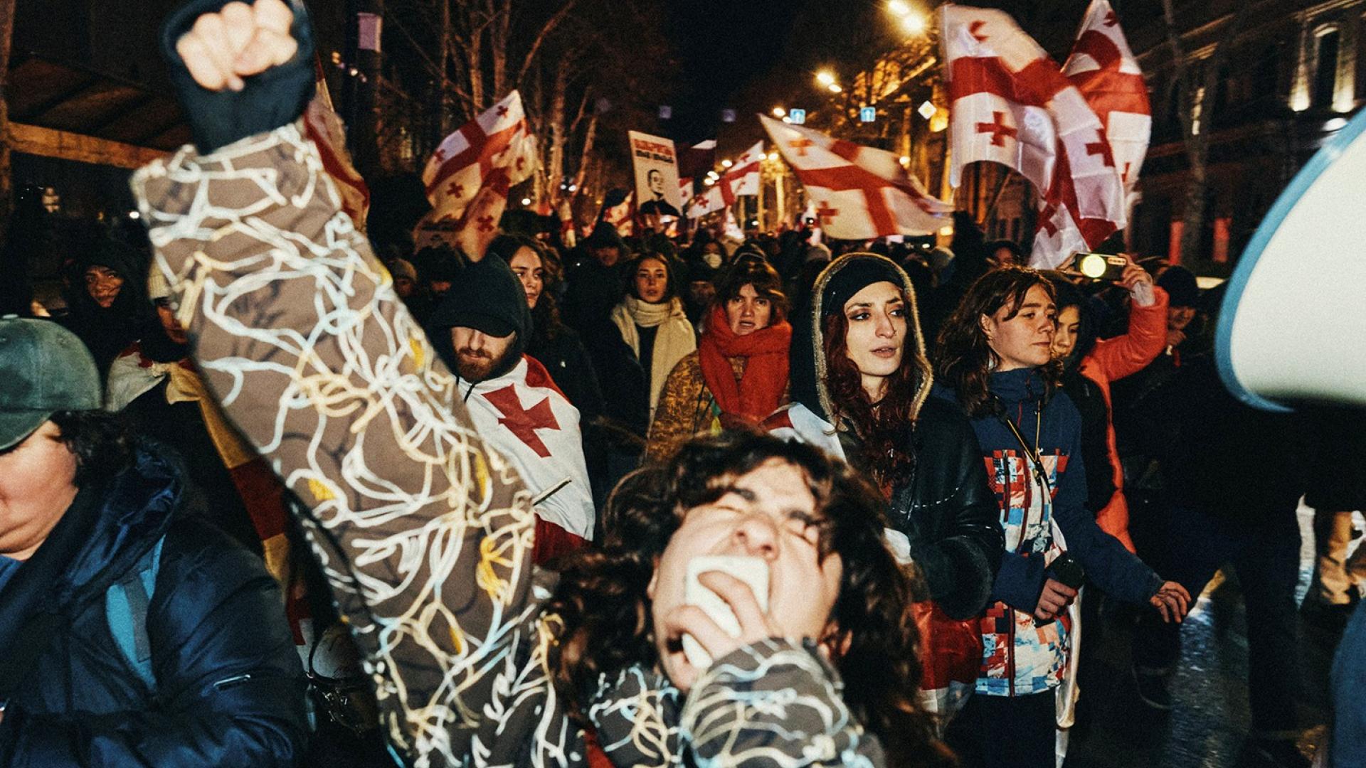 Expert*innengespräch im Rahmen der Fotoausstellung Tavissupleba/Freiheit