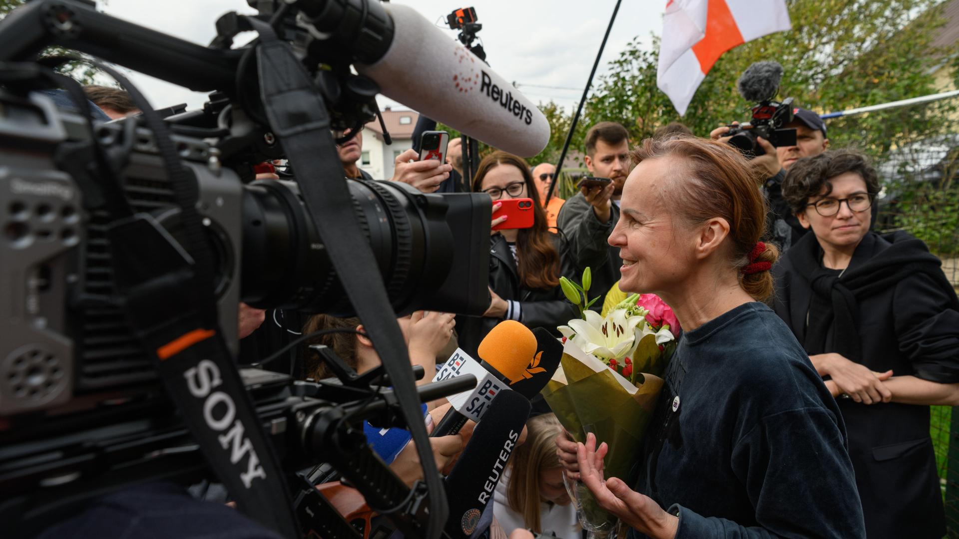 Vier Medienschaffende frei – und sofort ins Exil gezwungen